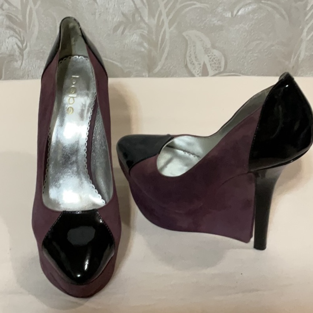 BEBE Lavender Black Suede Platform Wedges Size 9-9.5